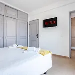 Hostel Guest *