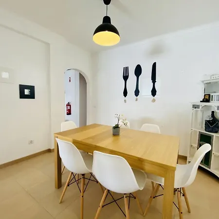 אכסניה Guest *